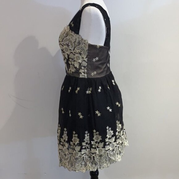 Rinascimento Black mini gown Dress Size Large - Picture 6 of 15